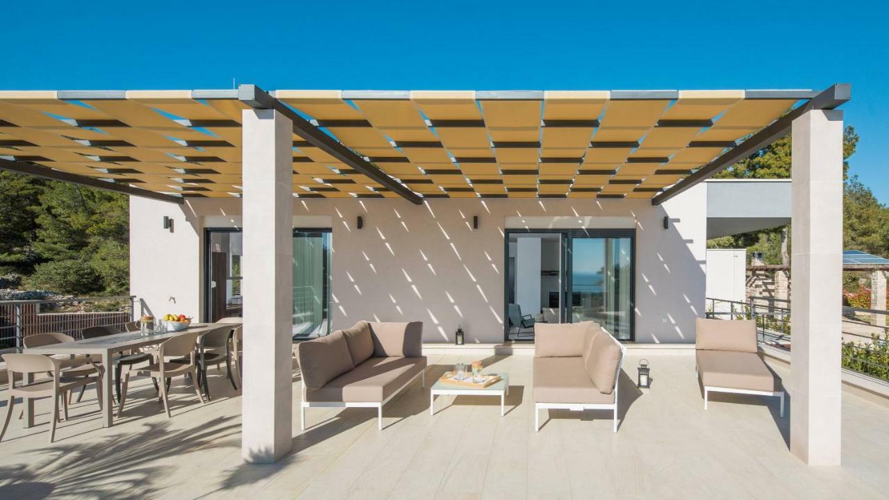 Luxury Villa Lucice View Milna  Exterior photo